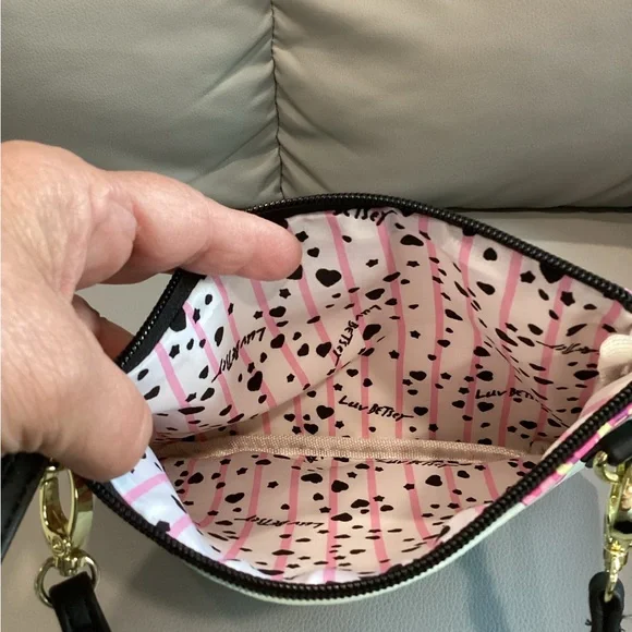 Luv Betsy by Betsy Johnson Crossbody Bag with Black Strap - Picture 5 of 5